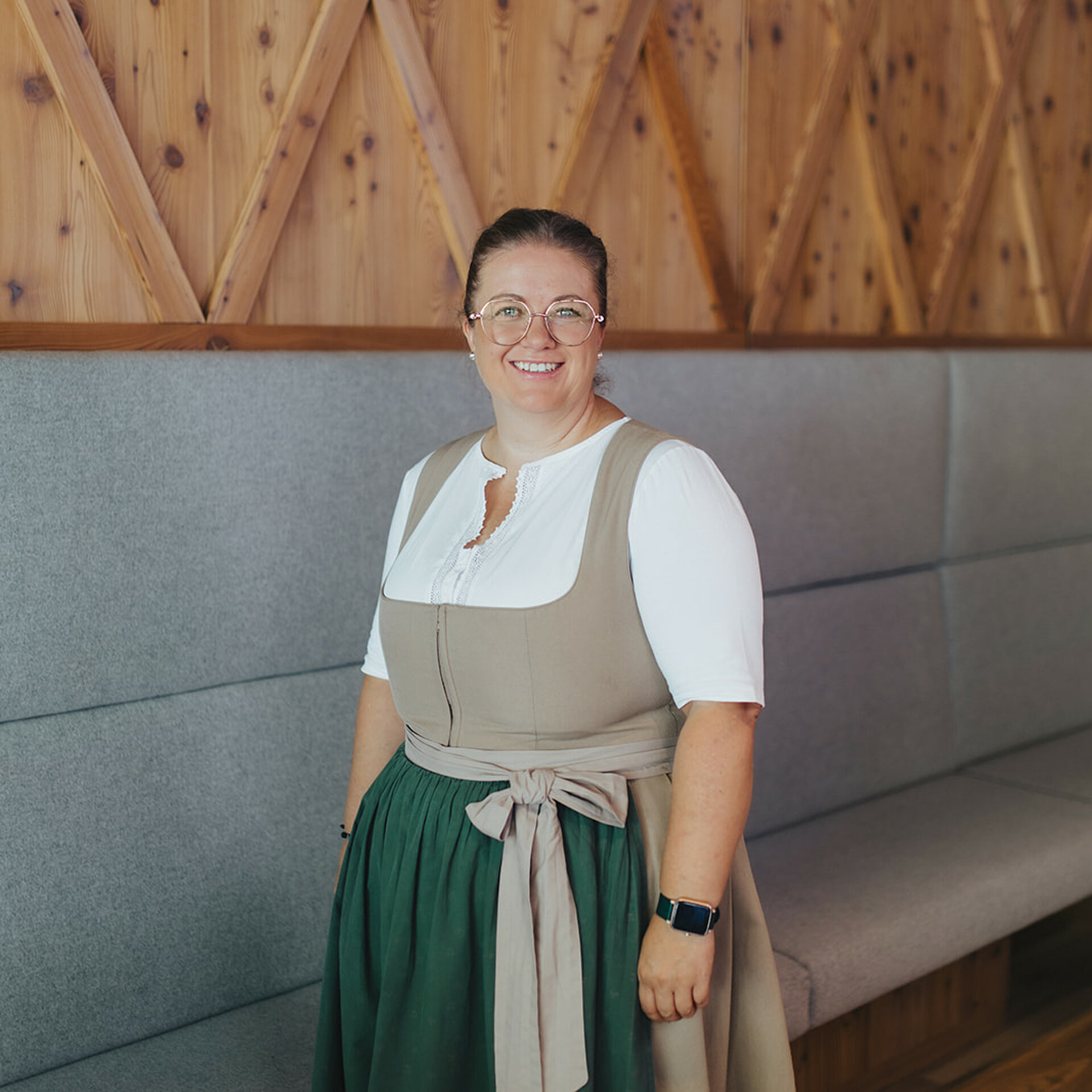 Claudia Taxer - Service im 4* Hotel Tauernhof in Großarl